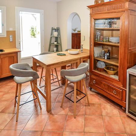 3 Bedroom Awesome Home In Chateuneuf De Gadagne Châteauneuf-de-Gadagne 외부 사진