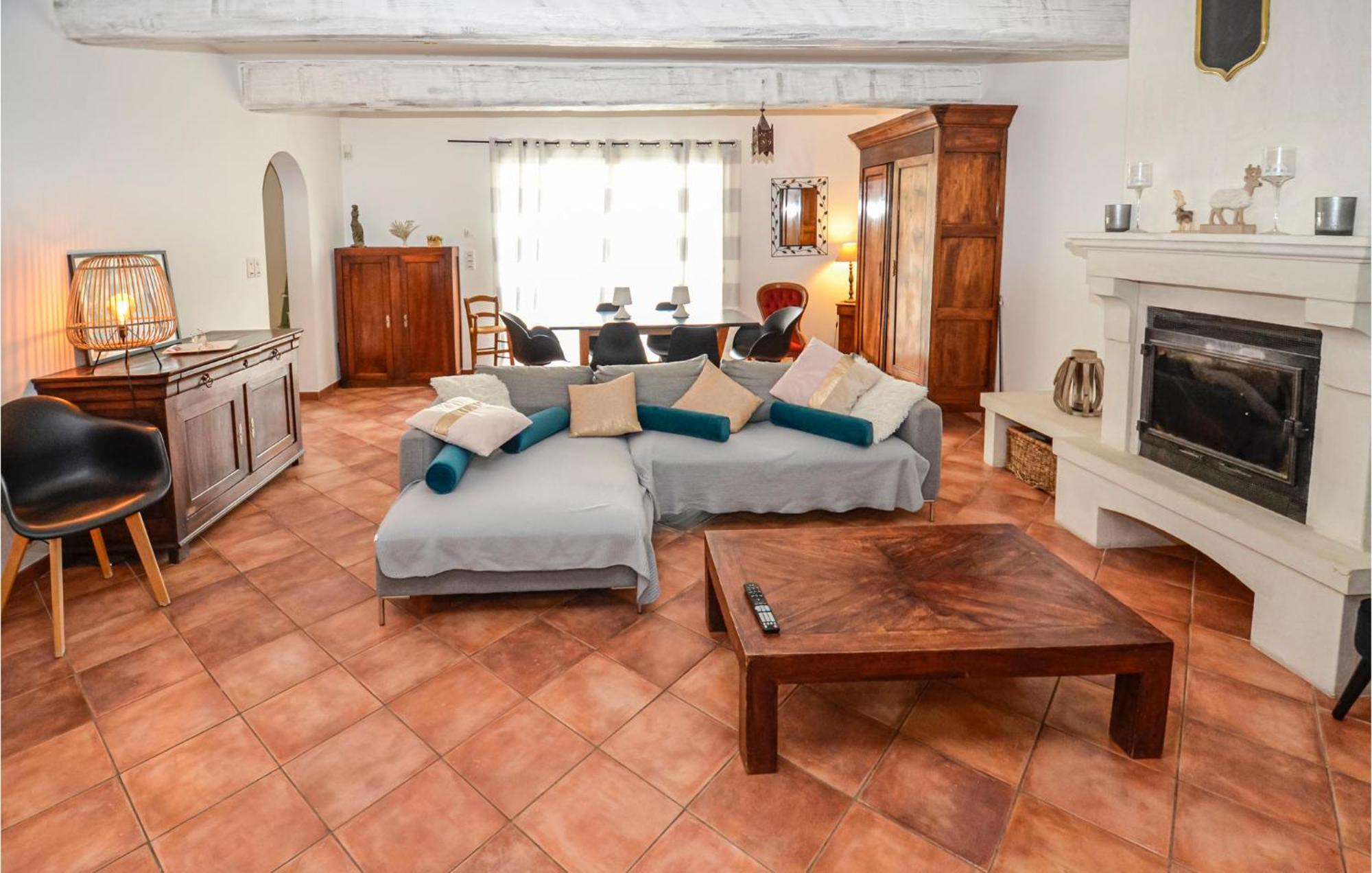3 Bedroom Awesome Home In Chateuneuf De Gadagne Châteauneuf-de-Gadagne 외부 사진