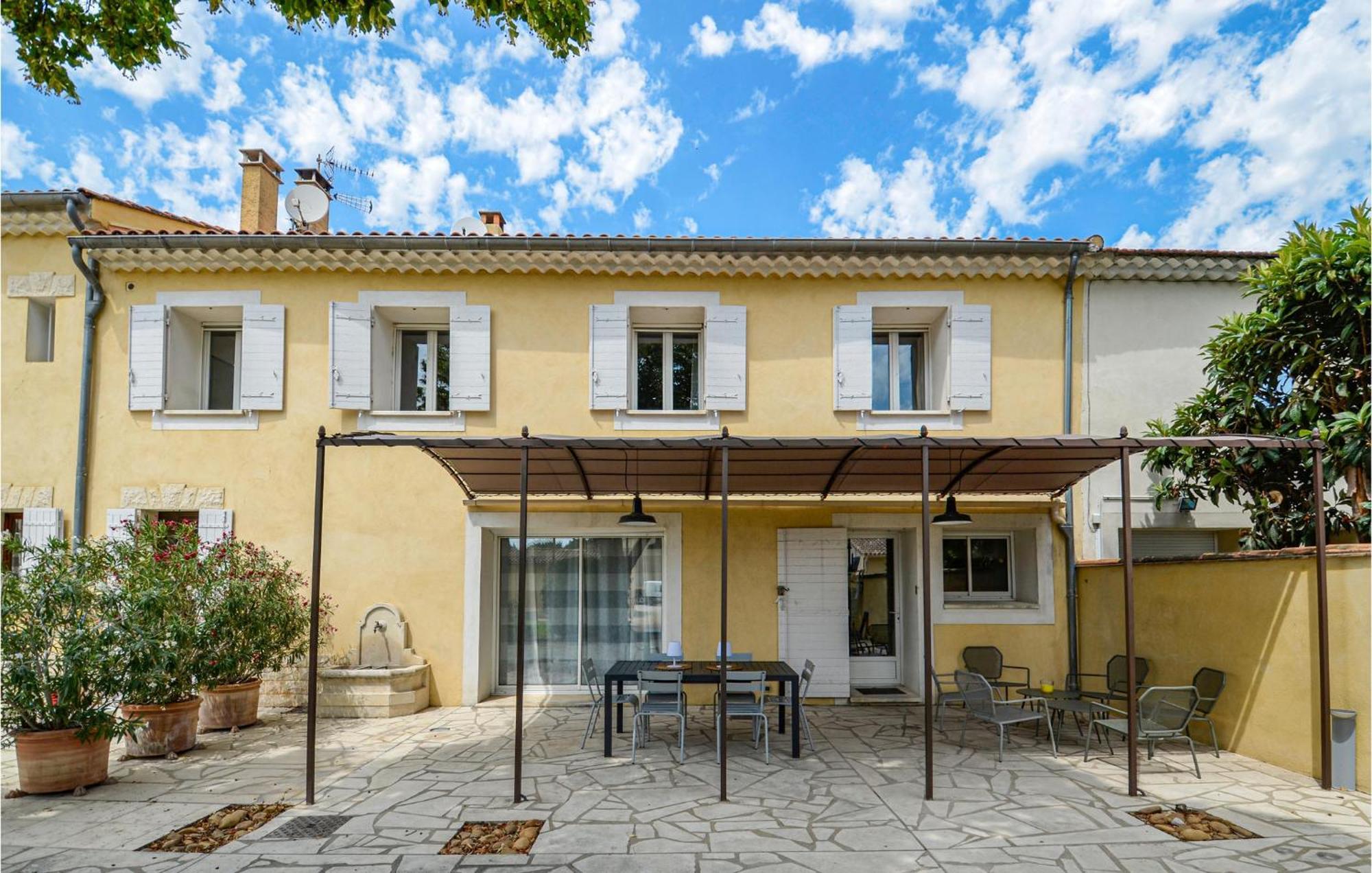 3 Bedroom Awesome Home In Chateuneuf De Gadagne Châteauneuf-de-Gadagne 외부 사진