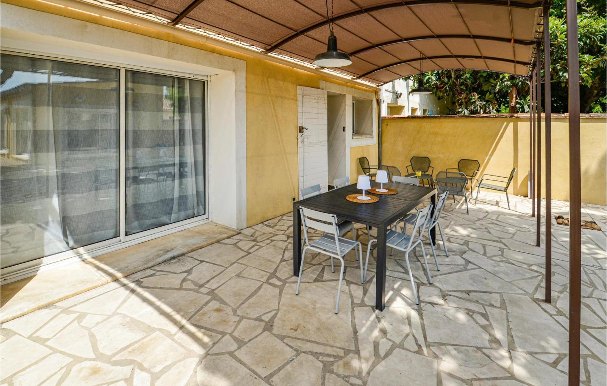 3 Bedroom Awesome Home In Chateuneuf De Gadagne Châteauneuf-de-Gadagne 외부 사진